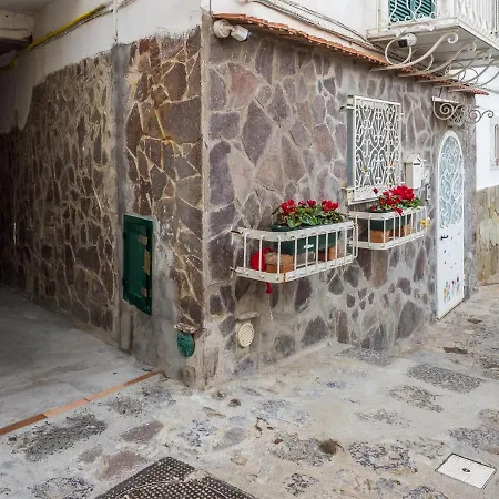 Casa Esther Holiday home